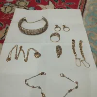 طلا و جواهرات