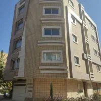 واحد-لوکس-و-آفتاب-گیر-کنار-مترو-فول-امکانات