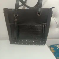 کیف نونو|کیف، کفش، کمربند|پرند, فاز ۵|دیوار