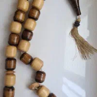دکوری تسبیح چوبی بزرگ ۳۴ مهره ۸۰ سانتی ۸۰۰ گرم