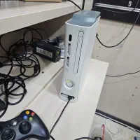 Xbox 360 دو دسته با ۴۲ تا بازی