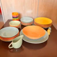 سرویس غذا خوری رنگی