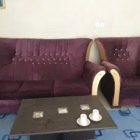 مبل ۶ نفره همراه میز و ۴ عدد عسلی