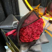 دسته گل رز قرمز|گل مصنوعی|اسفراین, |دیوار