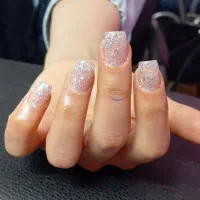 کاشت ناخن فقط 280تومن|خدمات آرایشگری و زیبایی|قم, شاه ابراهیم|دیوار