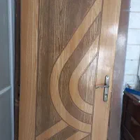 درب ورودی ساختمان