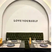 کار در کافه رستوران کارلوتا|استخدام خدمات فروشگاه و رستوران|تهران, شهرک امید|دیوار