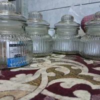 ظروف شیشه ایی