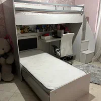 تخت دو‌طبقه سفید|تخت و سرویس خواب|تهران, نیروی دریایی|دیوار