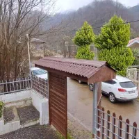 ویلایی جنگلی در تپه های  زیبای باغ چای|اجارهٔ کوتاه‌مدت ویلا و باغ|لاهیجان, لیل|دیوار