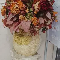 گل و گلدان