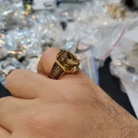 انگشتر مردانه طرح طلا با سنگ سیترین