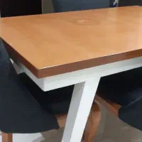 میز ناهارخوری