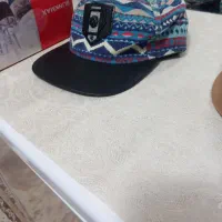 تعدادی کلاه تابستانی