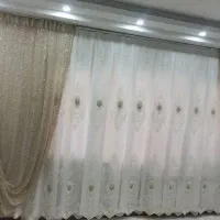 پرده تمیز سالم عرض ۳ متر ارتفاع ۲۸چ