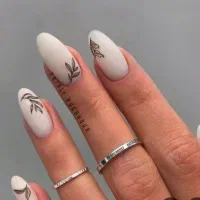 ناخن کار حرفه ای