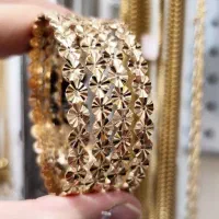 النگو طلا روس