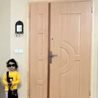 درب  و کوم آپارتمانی دو لت