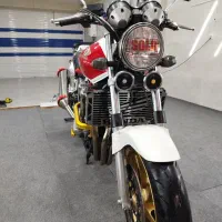 سی بی ۱۳۰۰مدل ۲۰۰۵