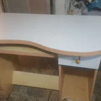 میز کامپیوتر