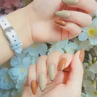 مدل کاشت ناخن و ژلیش فقط هزینه مدل زیر نظر مربی