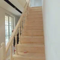 نصب نرده و ساخت پله چوبی حرفه ای|خدمات پیشه و مهارت|لاهیجان, شیخ زاهد|دیوار