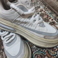 سلام کفش سفید ترتمیز به علت کوچک بودن سایز 39*40|کیف، کفش، کمربند|محمدیه-قزوین, |دیوار