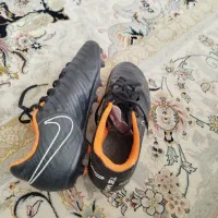 کفش استوک فوتبال درحدنو سایز 38 اصلی خاجی