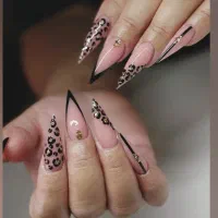 کاشت ناخن حرفه ای