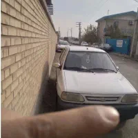 ماشین ۱۳۱سفید