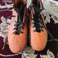 کفش فوتبال سالنی و چمن سایز 38 تا 40|کیف، کفش، کمربند|شیراز, شهرک گلستان|دیوار