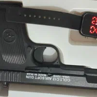 کلت ساچمه اسبابازی به همراه ساعت مچی جفتش سالمه|اسباب‌‌بازی|زابل, |دیوار