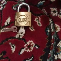 قفل وفرچه واکس وسیم شاژر ودوشاخ وحوله ومیلهوچپ|حراج|شیروان (خراسان), |دیوار