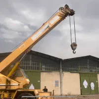 جرثقیل کارگاهی ۲۰ تن