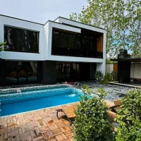 عمارت هرمس|اجارهٔ کوتاه‌مدت ویلا و باغ|تهران, وردآورد|دیوار