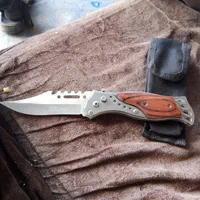 چاقو ضامن دار