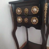 میز تلفن سالم و تمیز