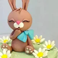 نیروی خانم جهت ساخت عروسک خمیری