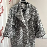 کت زنانه اورسایز شیک ژاکارد سبز و سفید