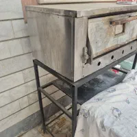 چرخ گوشت صنعتی ۳۲ و فر پیتزا صندوقی