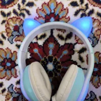 هدفون بلوتوث گوش‌گربه‌ای D28|پخش‌کننده همراه|سرپل ذهاب, |دیوار