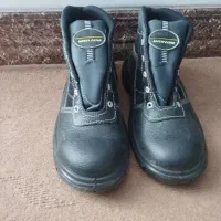 کفش ایمنی|کیف، کفش، کمربند|مرودشت, بیست متری بیمارستان|دیوار