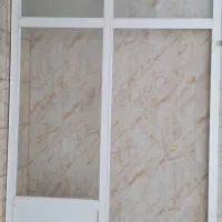 درب آلومینیوم طول ۲متر ۷۶ وعرض ۱متر ۷۴