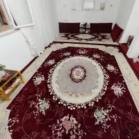 فرش و پشتی