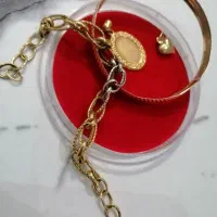 مقداری طلا