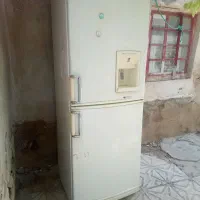 یخچال تمیز و کاملا سالم بدون پو سیدگی|یخچال و فریزر|شیراز, زند|دیوار