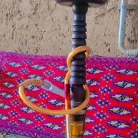 قلیان سرخ دار