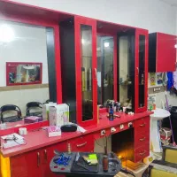 ویترین آرایشگاه