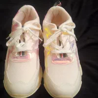 کفش کتونی نو|کیف، کفش، کمربند|بروجرد, |دیوار