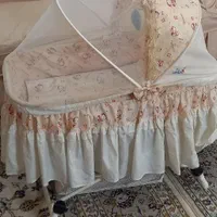 گهواره|تخت و صندلی بچه|تهران, جوانمردان (اندیشه)|دیوار